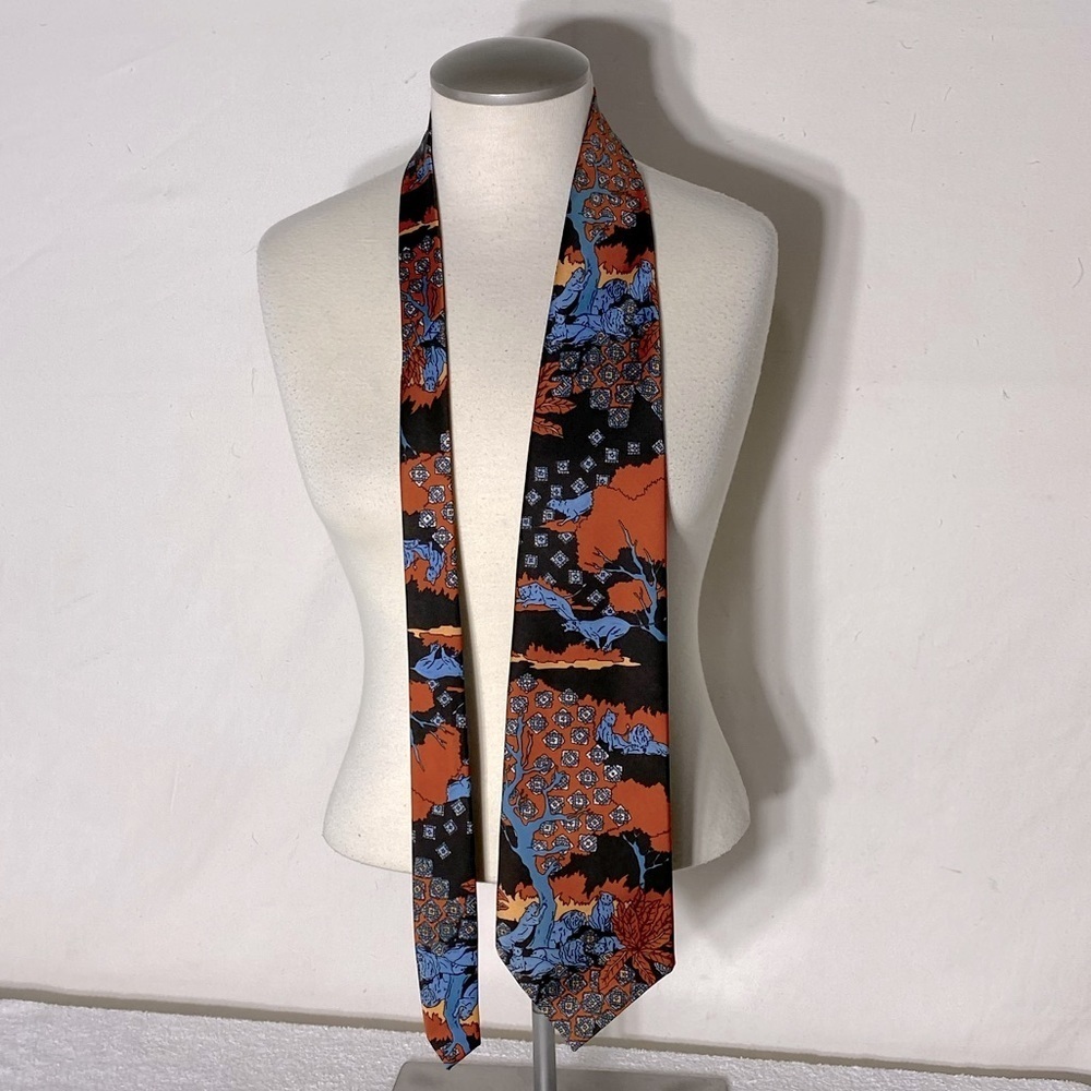 Vintage Serge Saint Yves Blue Orange Lion Tie